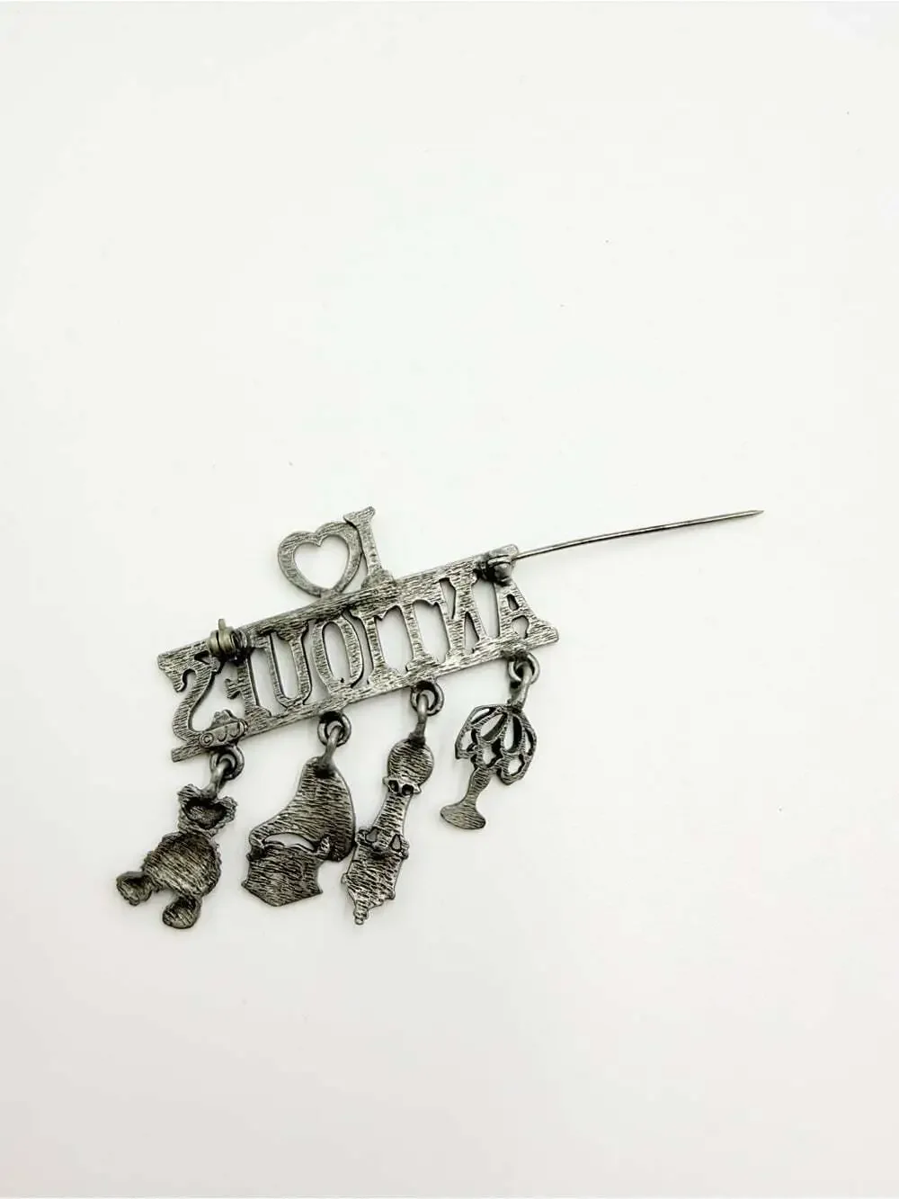 Vintage JJ Jonette “I Love Antiques” Dangling Charm Brooch – Pewter Tone